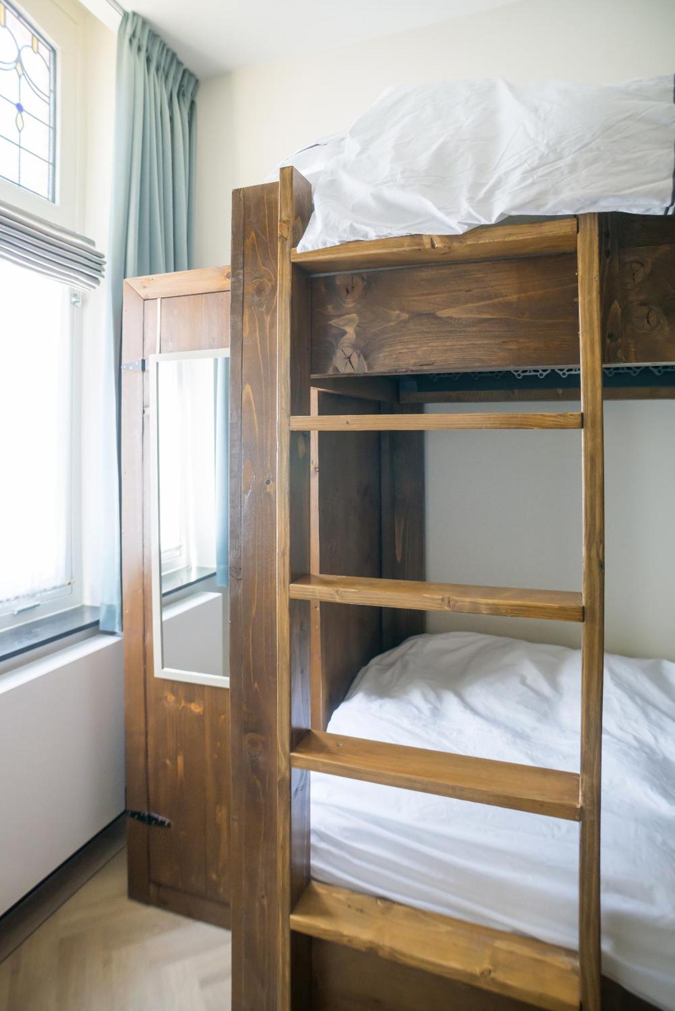 Petite Room With Wifi, Ac, And Shared Kitchen Tilburg Eksteriør bilde