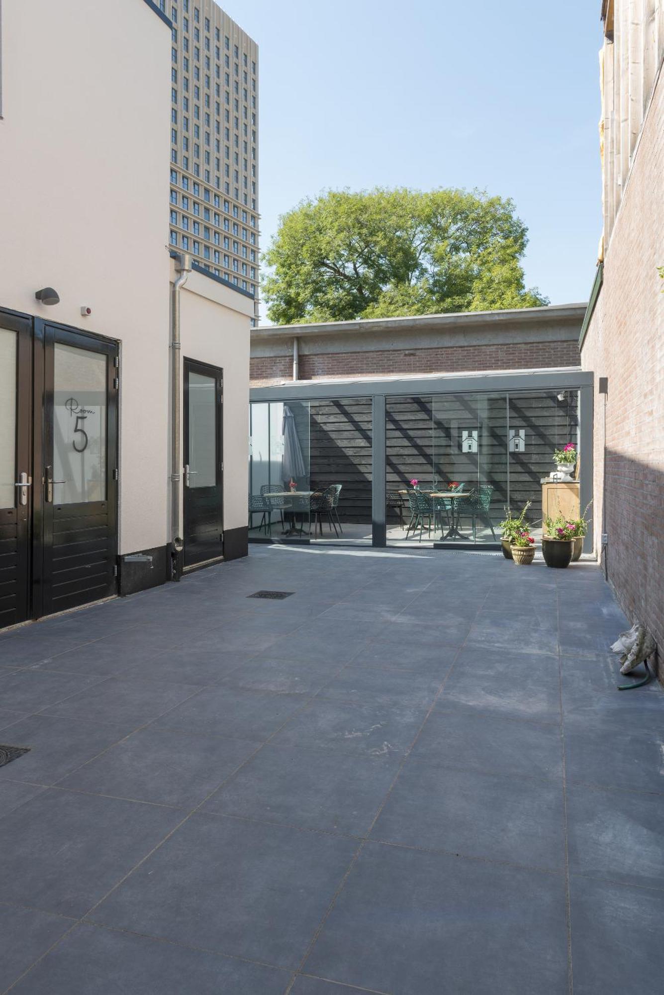 Petite Room With Wifi, Ac, And Shared Kitchen Tilburg Eksteriør bilde